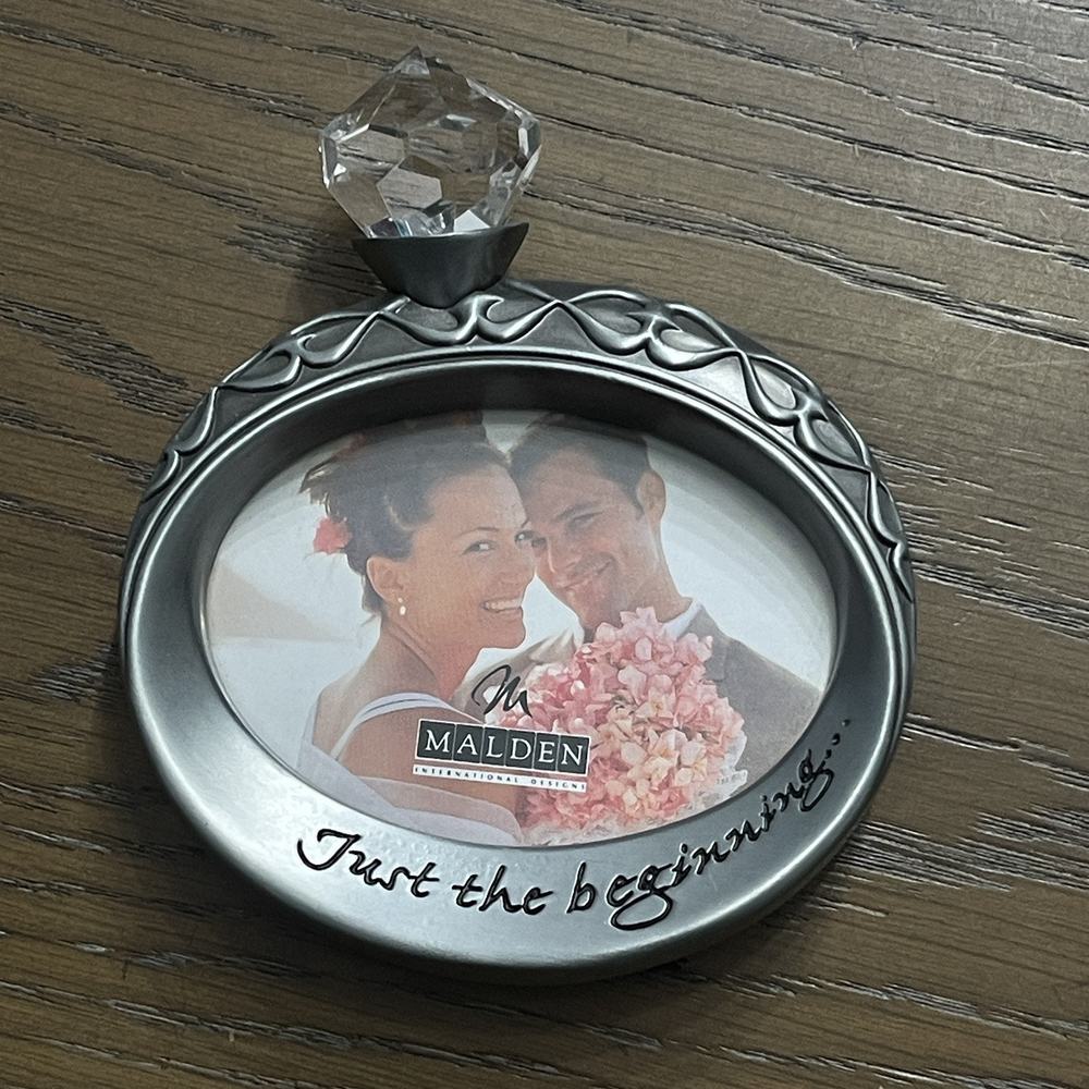 Malden Wedding Ring Picture‎ Frame Silver Tone Tabletop Single Picture Gift Love
